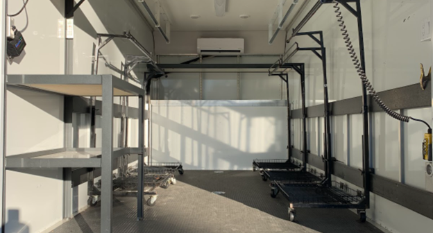 17′ F550 Wardrobe Super Cube with Liftgate