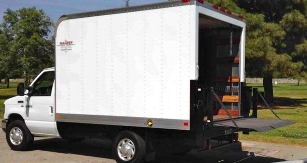 12′ E350 Small Cube with Liftgate