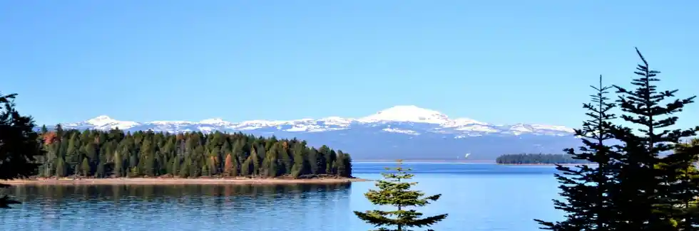 Exploring Lake Almanor a Serene Retreat with Galpin Studio Rentals and Rent A Car