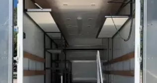 17′ F550 Wardrobe Super Cube