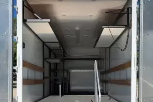 17′ F550 Wardrobe Super Cube