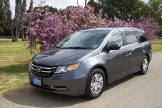 7-Passenger Mini Van – Honda Odyssey